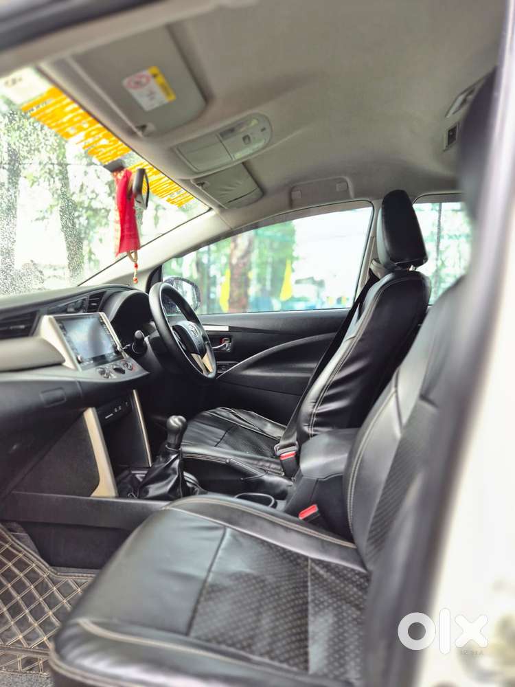 Toyota Innova Crysta [2020-ongoing] 2.7 Gx Mt 8 Str, 2023, Diesel