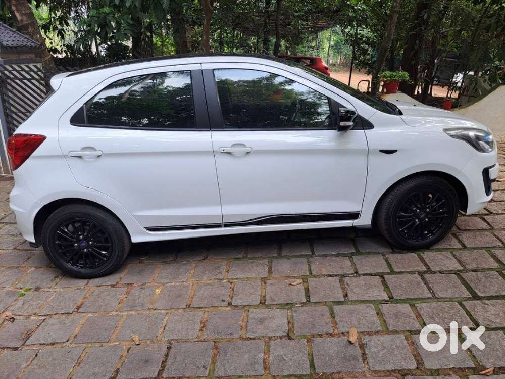 Ford Figo Titanium Blu, 2019, Petrol