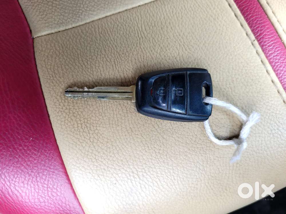 Hyundai Grand I10 Sportz, 2015, Petrol