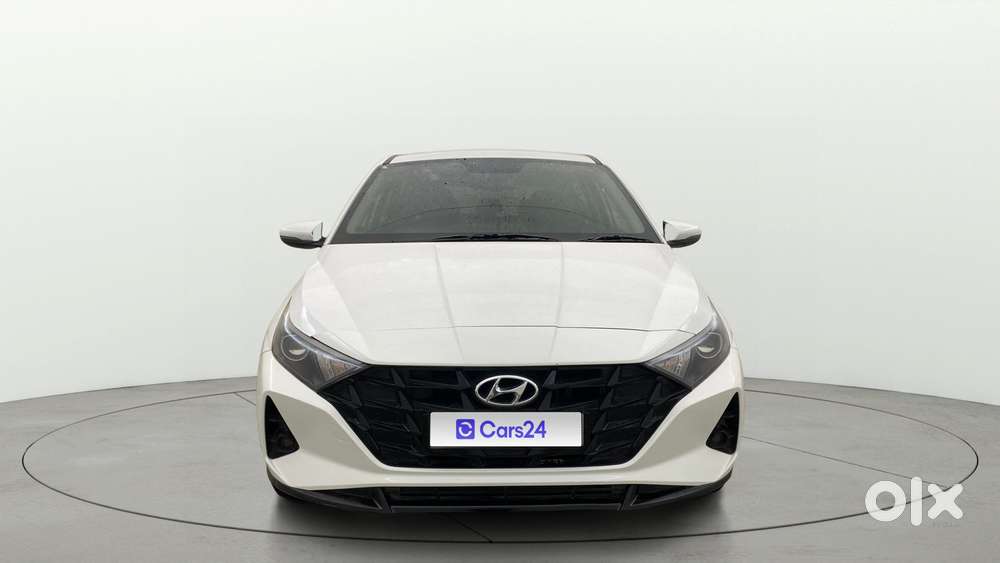 Hyundai New I20 1.2 Asta (o) Ivt, 2023, Petrol
