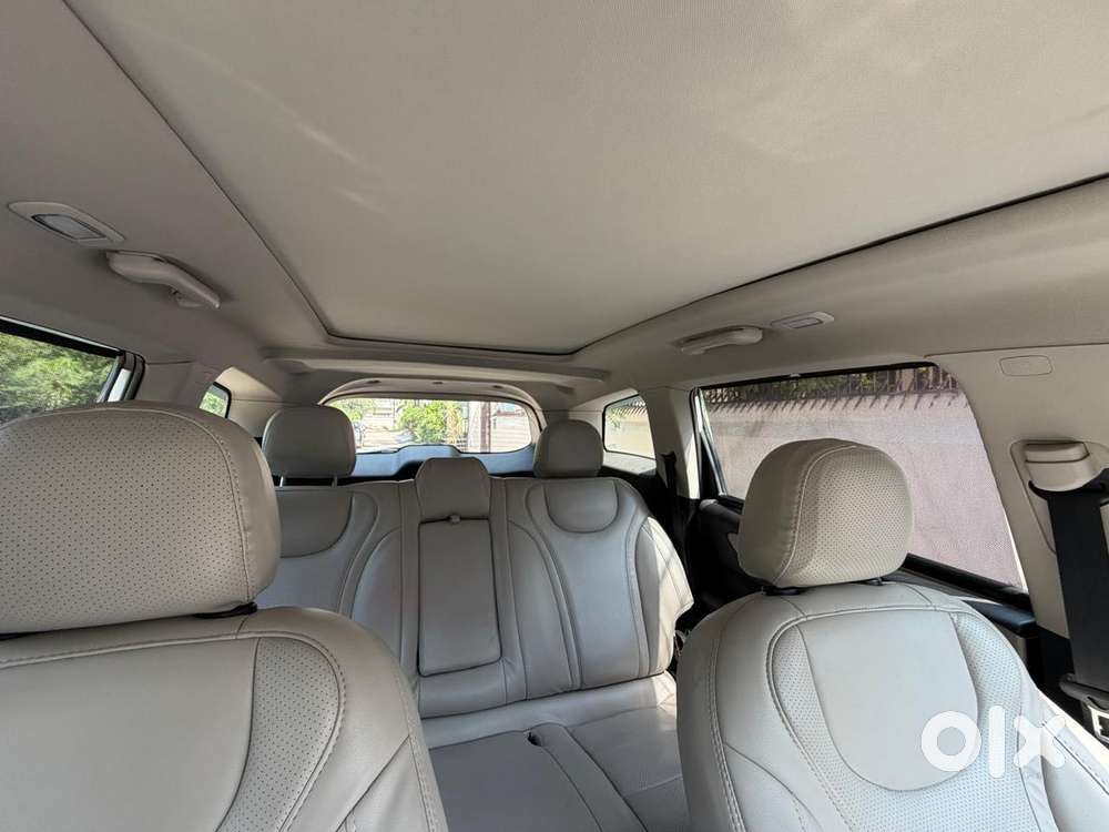 Mahindra Xuv700 2.2 Ax 5 Diesel At Str, 2023, Diesel