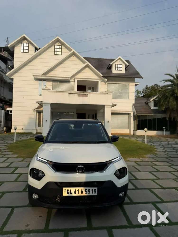 Tata Punch 2025 Petrol 4800 Km Driven Automatic