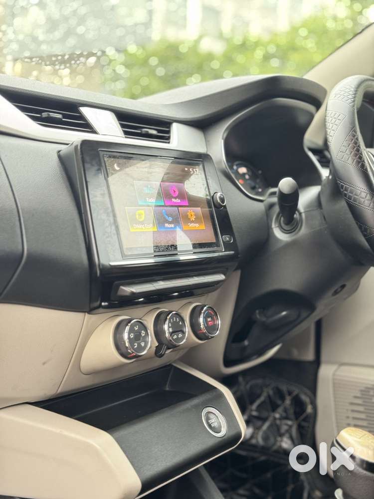 Renault Triber Rxz, 2019, Petrol