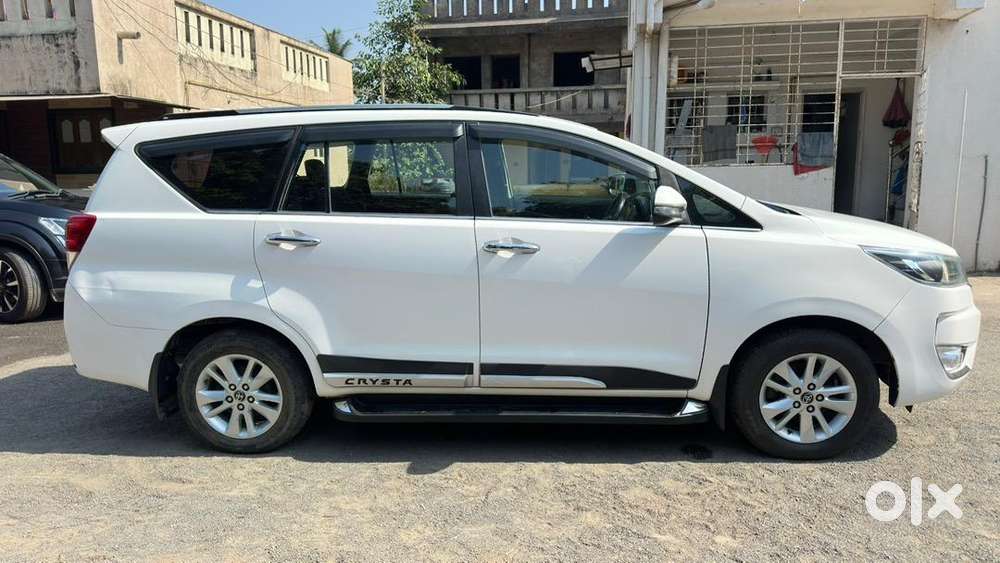 Toyota Innova Crysta 2019 Diesel Well Maintained