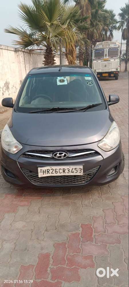 Hyundai I10 2015 Petrol 68000 Km Driven