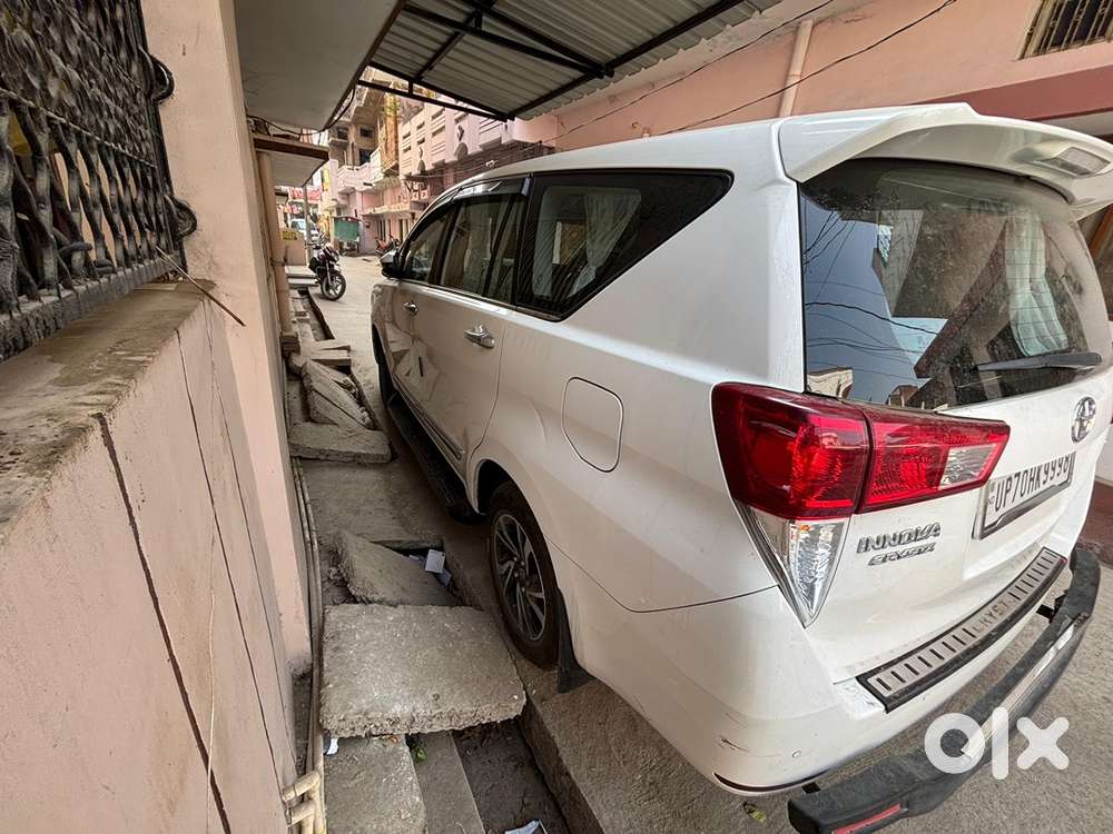 Toyota Innova Crysta Diesel 2025