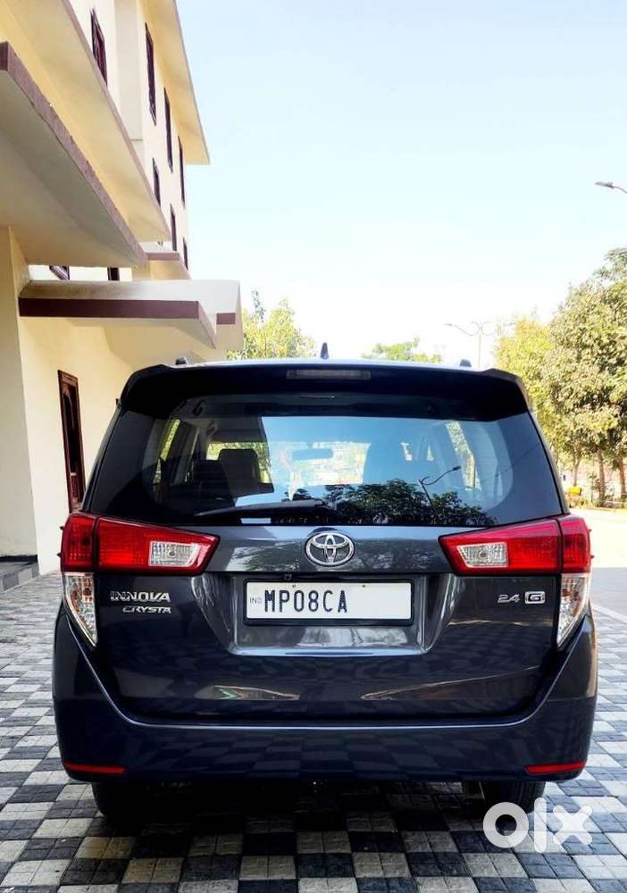 Toyota Innova Crysta 2.4 G Mt 8s, 2017, Diesel