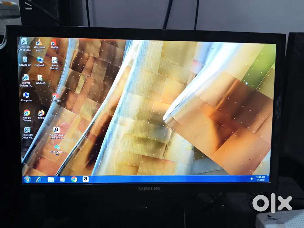 Desktop Computer Full Set with Samsung Monitor