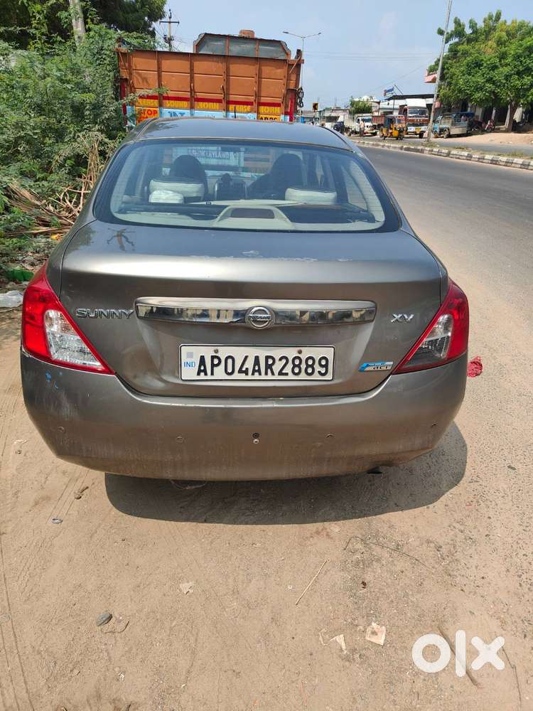 Nissan Sunny Diesel 2013