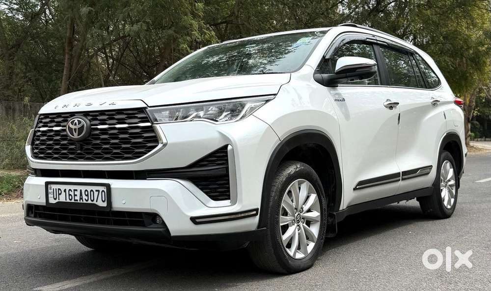 Toyota Innova Hycross 2.0 Vx Hybrid 7 Str, 2024, Petrol