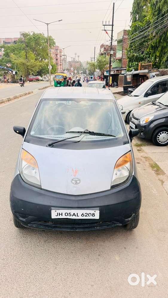 Tata Nano Xe, 2011, Petrol