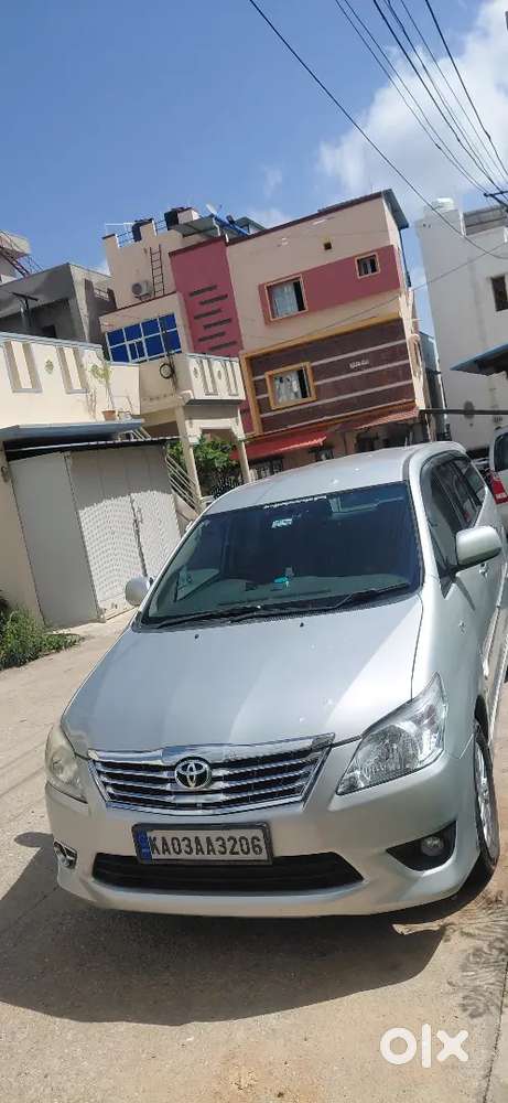 Toyota Innova 2012 Diesel Well Maintained