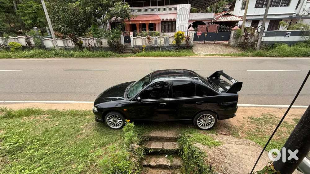 Mitsubishi Lancer 2002