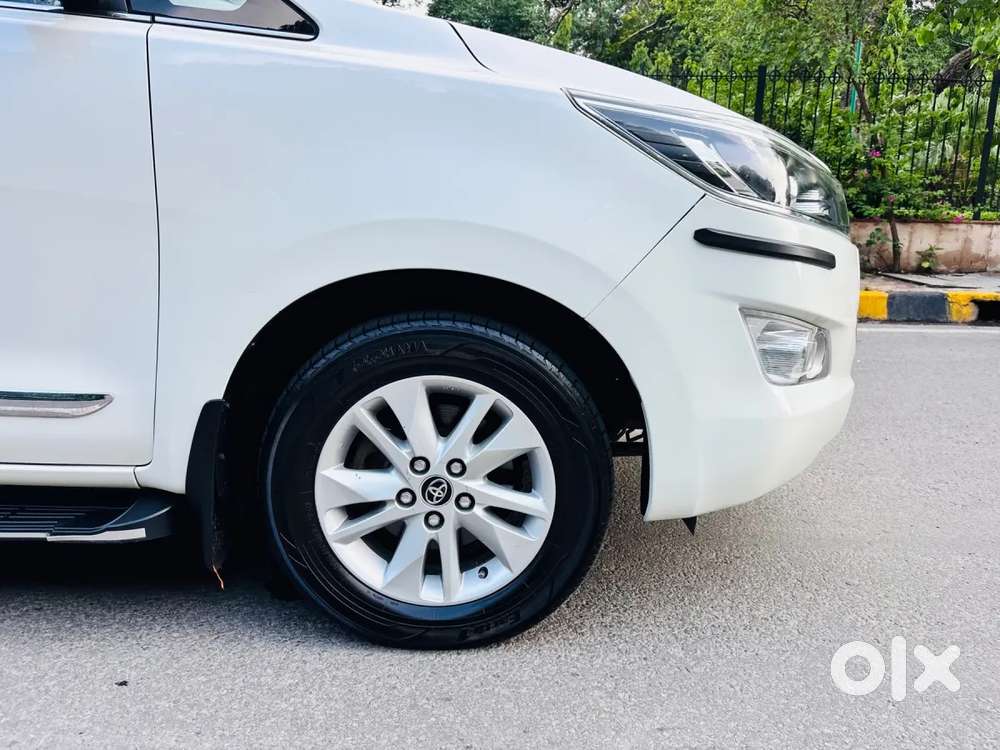 Toyota Innova Crysta [2020-ongoing] 2.4 Vx 7 Str, 2017, Diesel