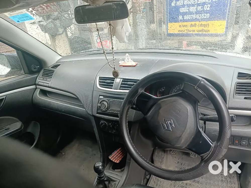 Maruti Suzuki Swift Lxi 2017