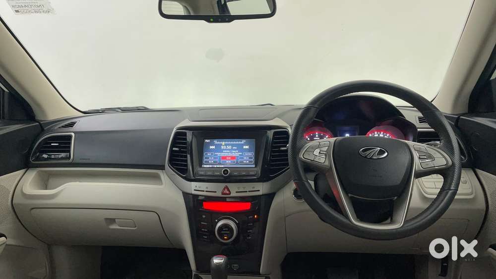 Mahindra Xuv300 W8 (o) 1.5 Diesel Amt, 2022, Diesel
