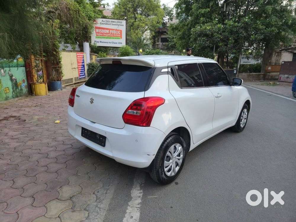 Maruti Suzuki Swift Vxi + Manual, 2021, Petrol