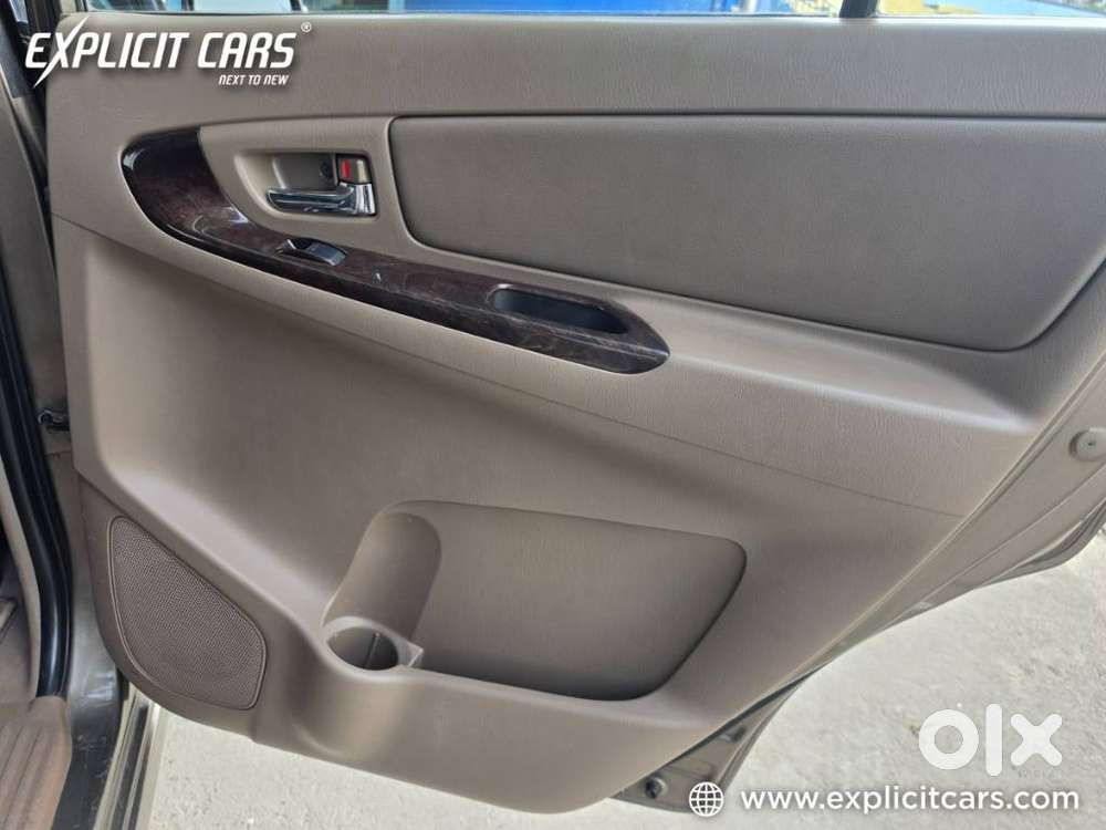 Toyota Innova 2.5 Z Diesel 7 Seater, 2015, Diesel
