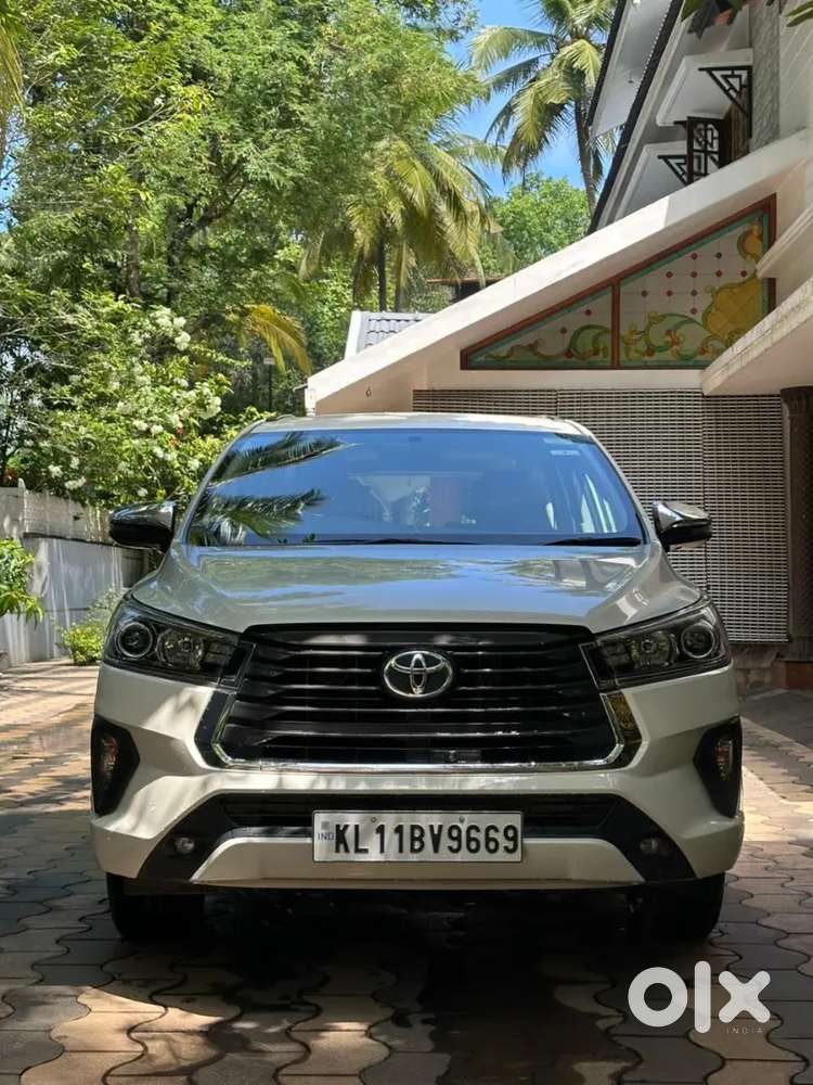 Toyota Innova Crysta 2022 Diesel Well Maintained