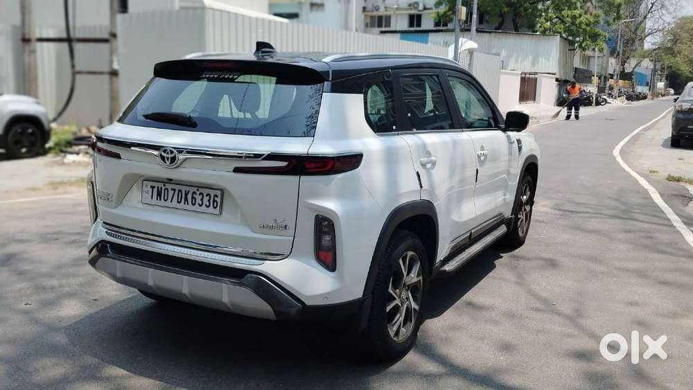 Toyota Urban Cruiser Hyryder 1.5 V Hybrid, 2025