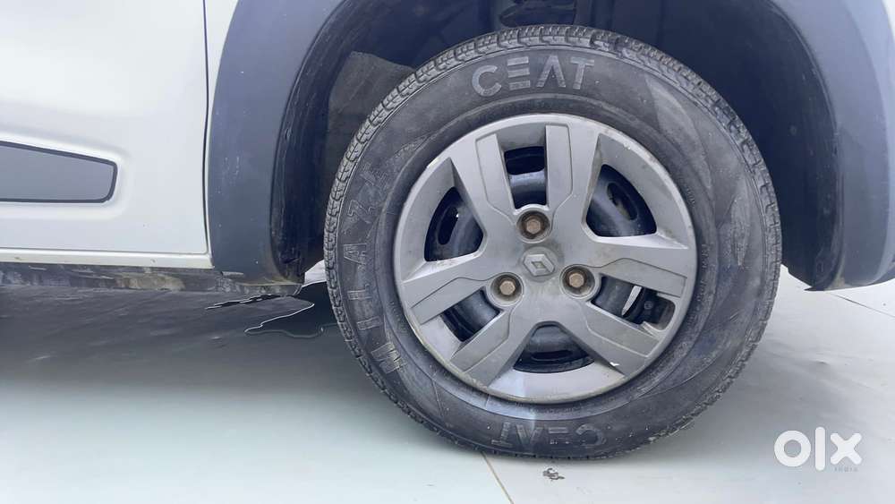 Renault Kwid 2019-ongoing 1.0 Rxt Amt (o), 2018, Petrol