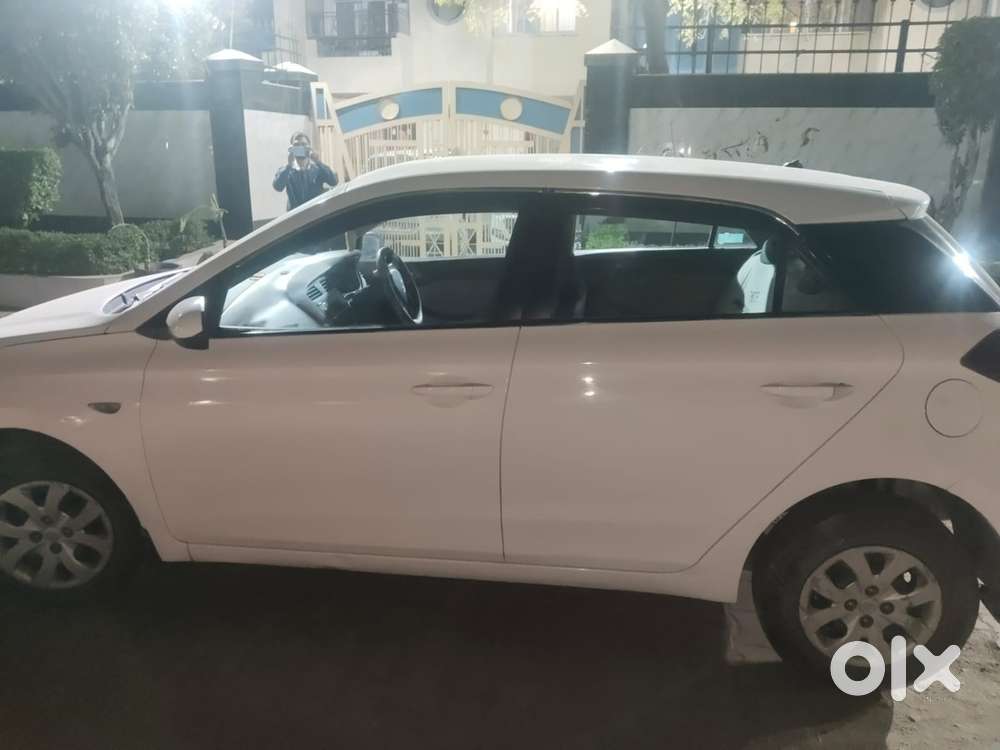 Hyundai Elite I20 2016 Petrol 72000 Km Driven