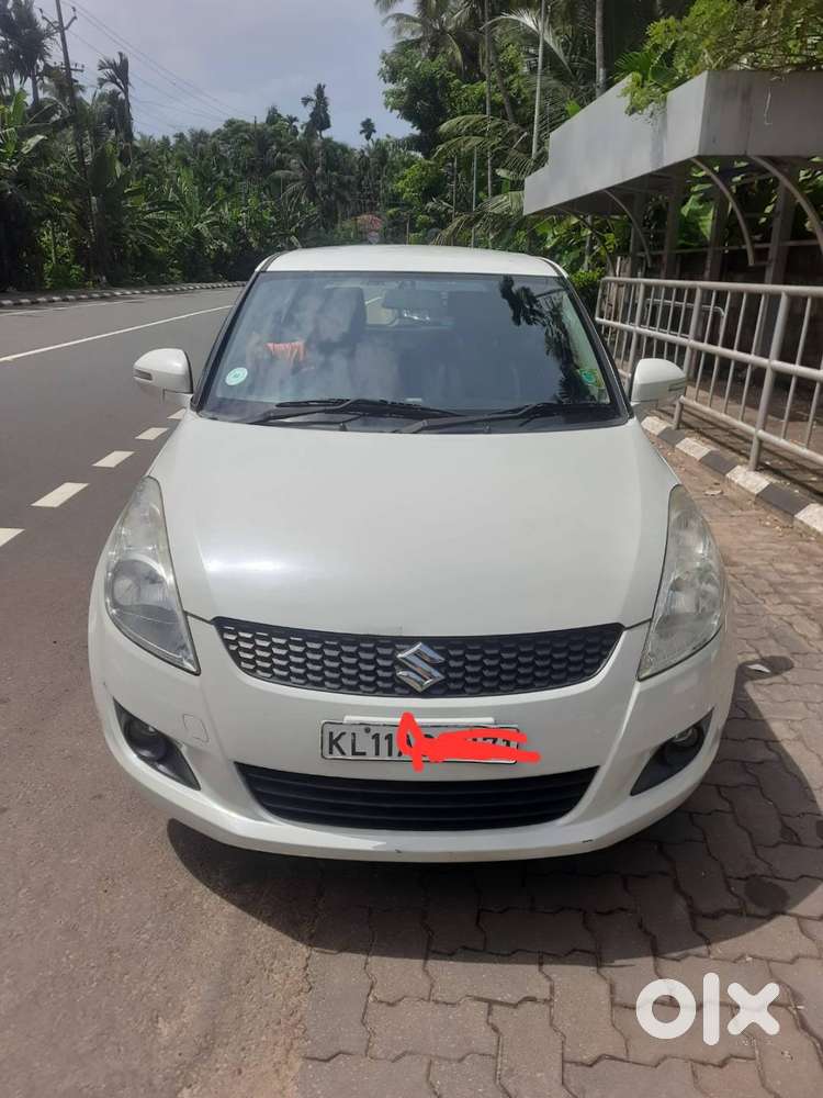 Maruti Suzuki Swift 2013 Vxi Petrol 44850 Km