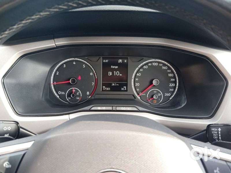 Volkswagen Taigun 1.0 Tsi Highline At, 2022, Petrol