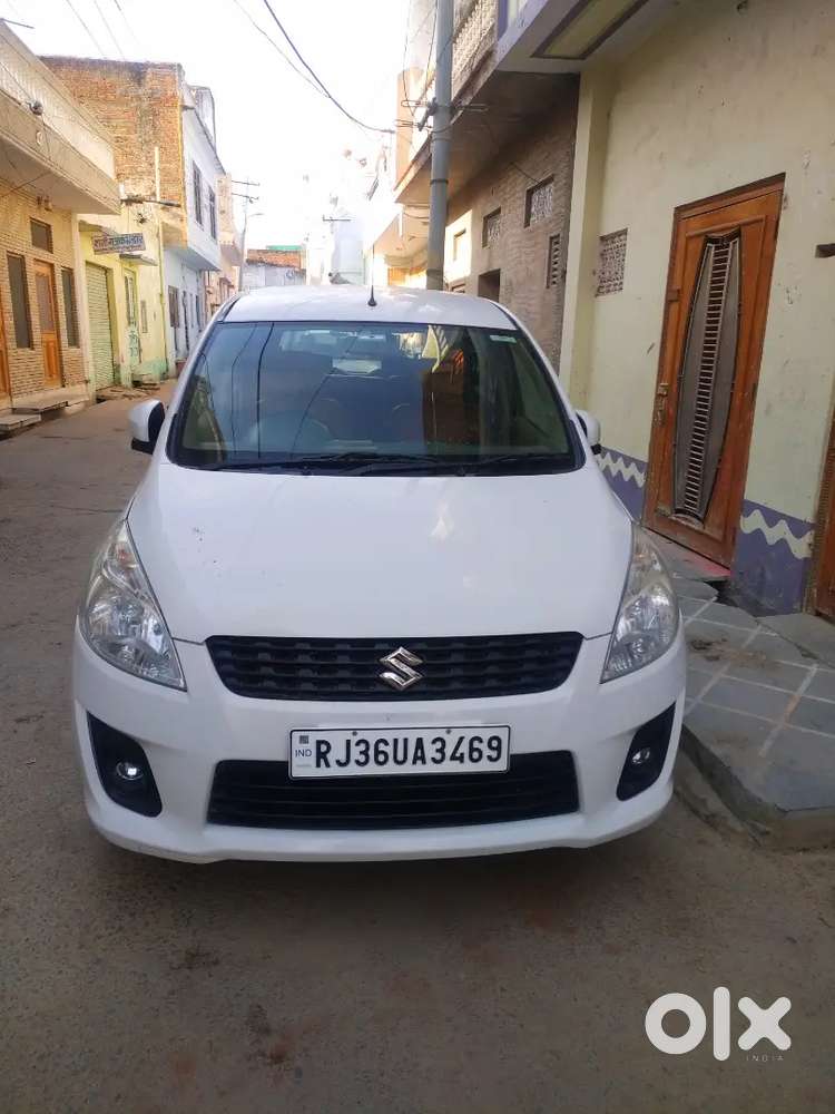 Maruti Suzuki Ertiga 2015 Diesel 177000 Km Driven