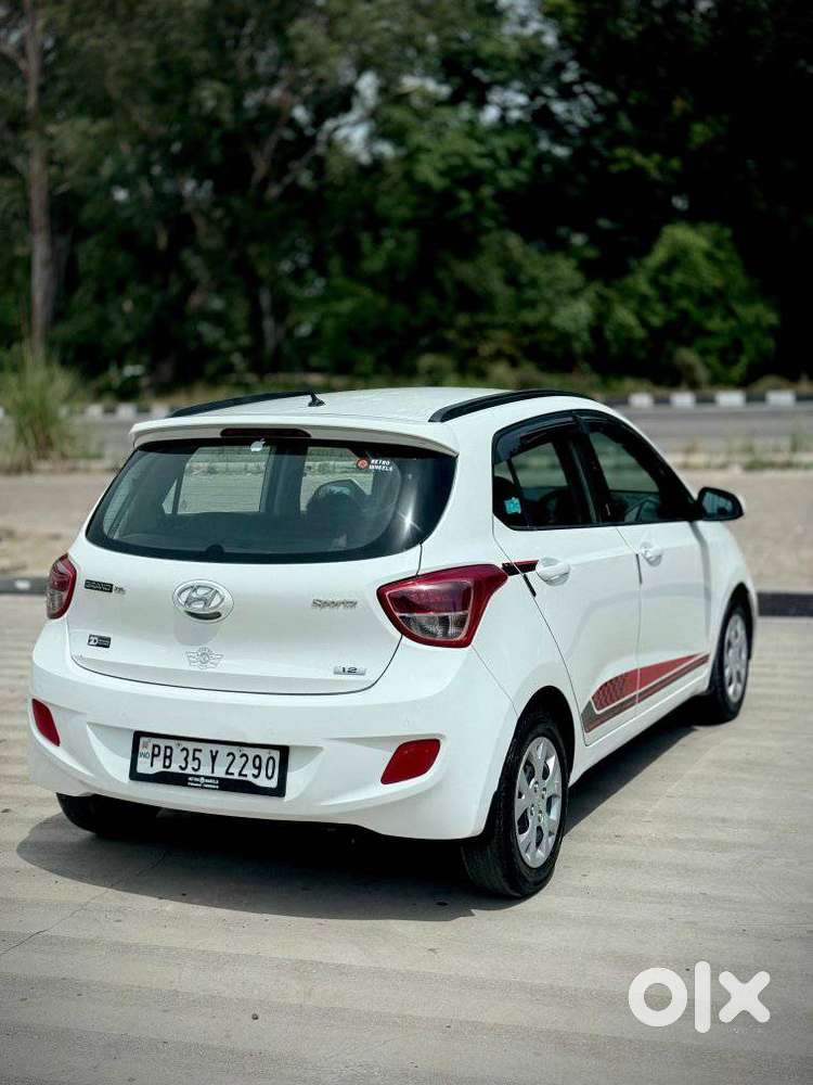 Hyundai Grand I10 Sportz O 1.2, 2016, Petrol