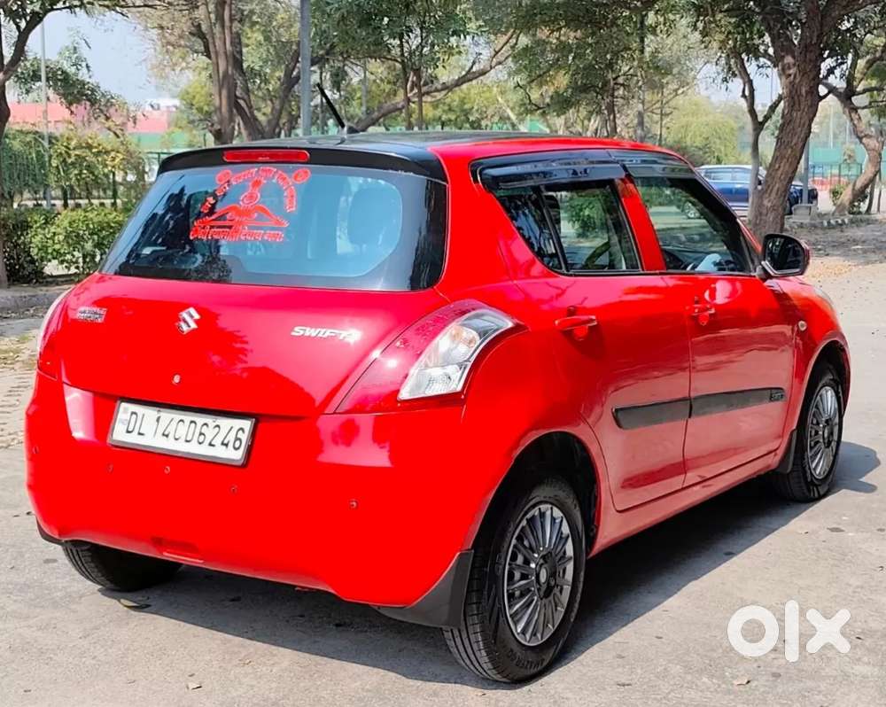 Maruti Suzuki Swift Lxi Optional-o, 2017, Petrol