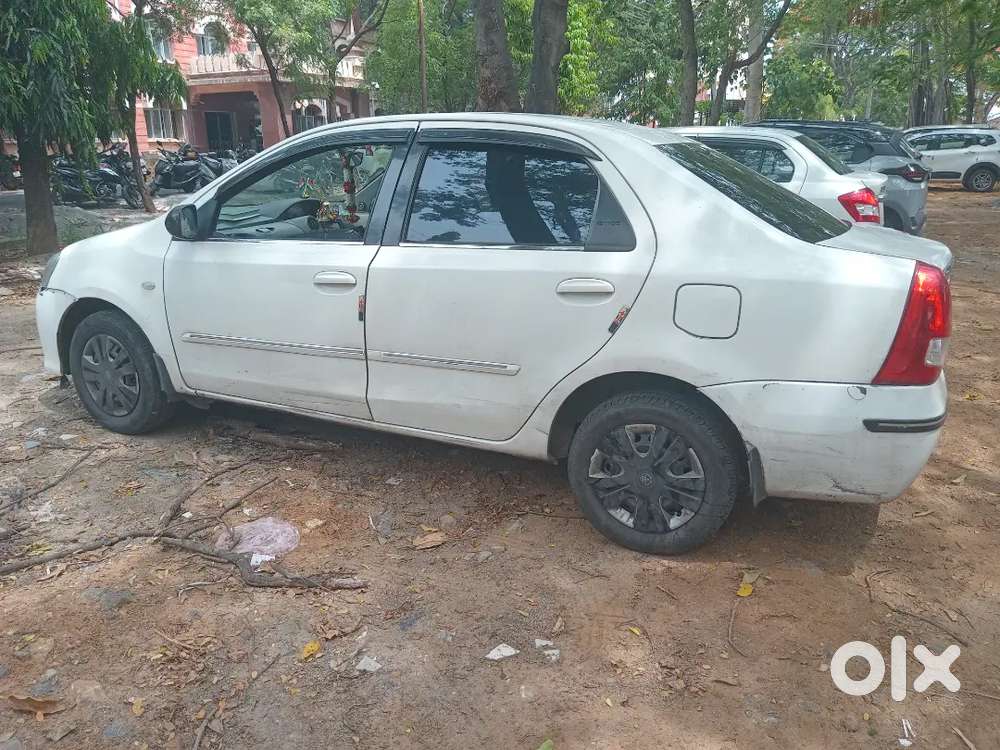 Toyota Etios 1.5 G 2011