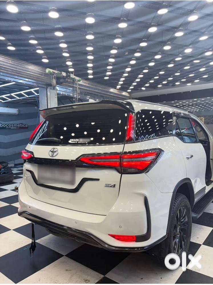 Toyota Fortuner 2023 Diesel 110000 Km Driven