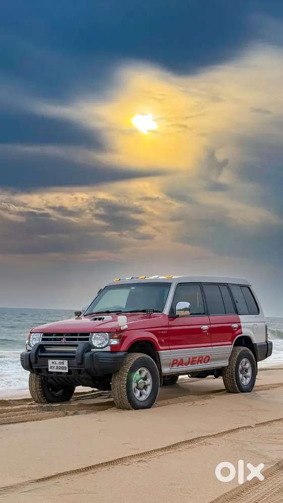 Mitsubishi Pajero ,clean Engine Room With No Accident History