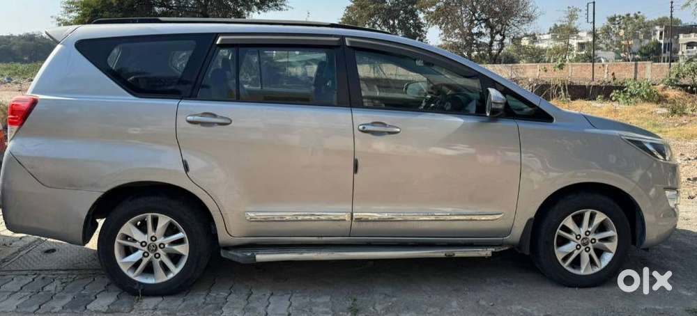Toyota Innova Crysta [2020-ongoing] 2.7 Gx Mt 8 Str, 2018, Diesel