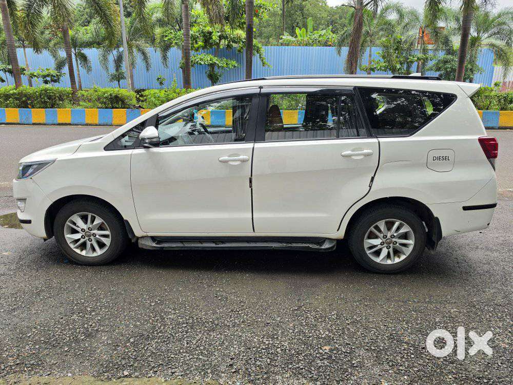 Toyota Innova Crysta 2.4 G Mt 8s, 2017, Diesel