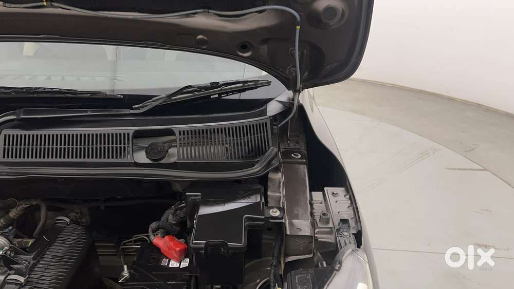 Renault Triber Rxz, 2022, Petrol