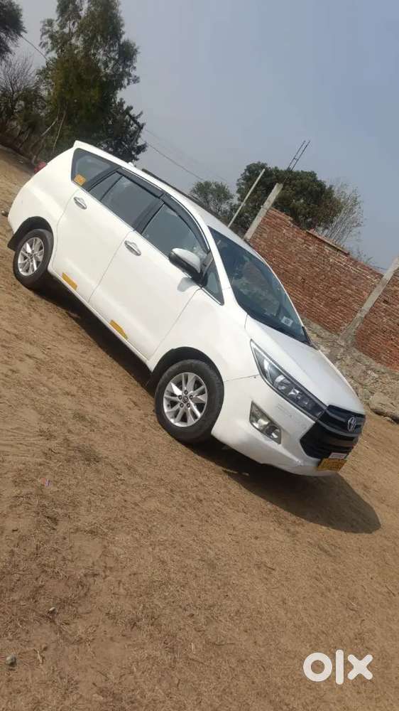 Toyota Innova Crysta 2019