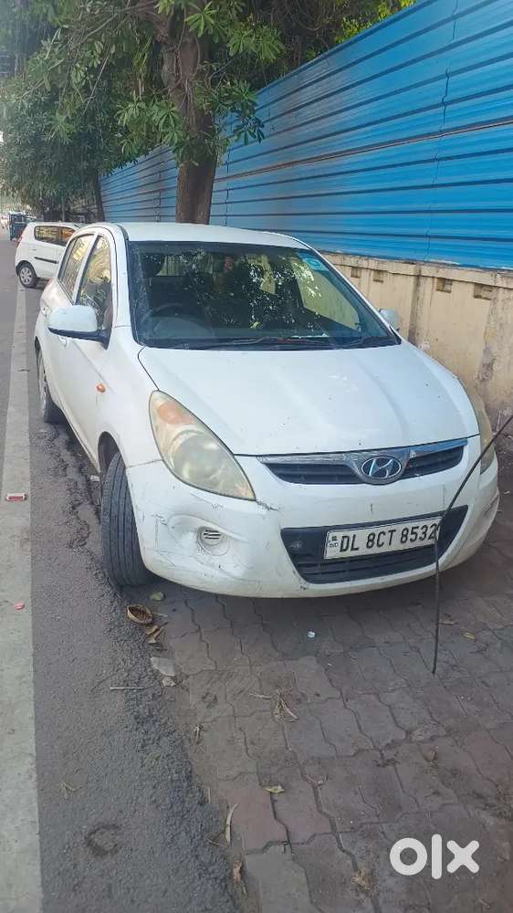 Hyundai I20 2011 Petrol 7600 Km Driven