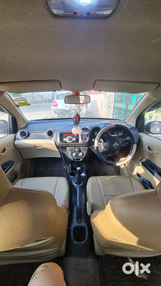 Honda Amaze 2015  1st Owner  Showroom Record  90,000 Km