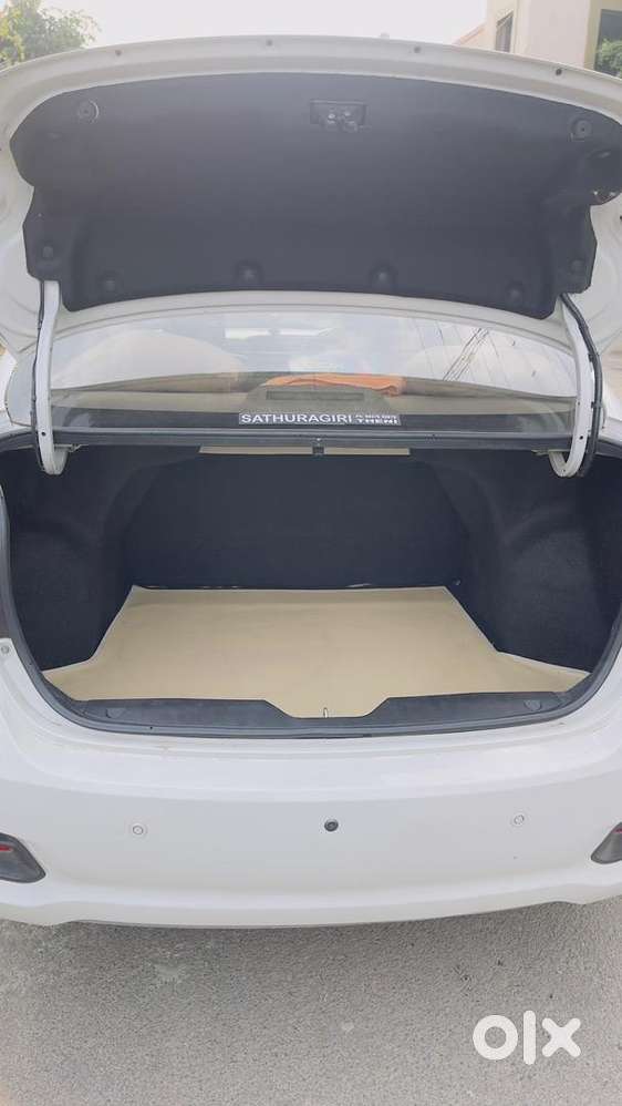 Maruti Suzuki Ciaz - Smart Hybrid - Doctor Owned