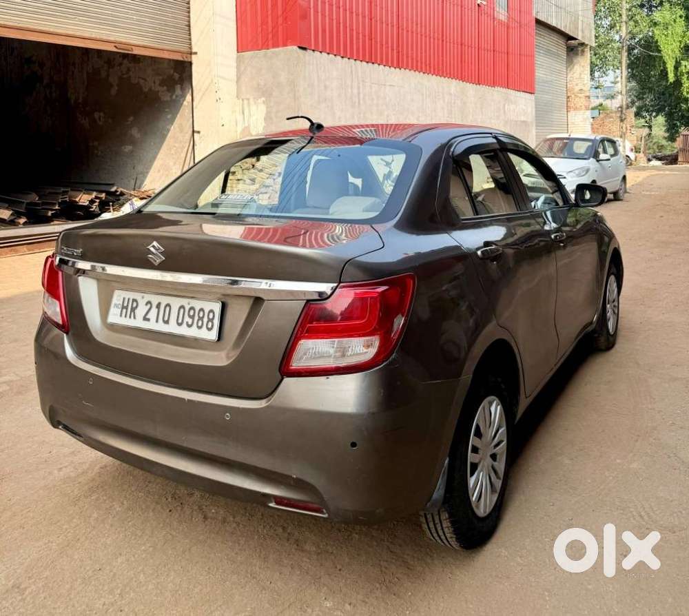 Maruti Suzuki Dzire 1.2 Vxi, 2022, Petrol