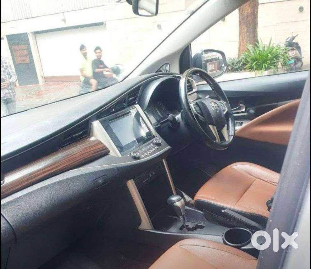 Toyota Innova Crysta 2.8z Automatic, 2017, Diesel
