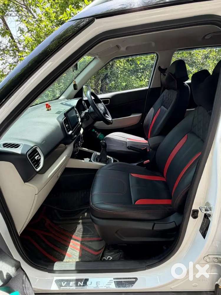 Hyundai Venue 1.2 2024 Manual Petrol