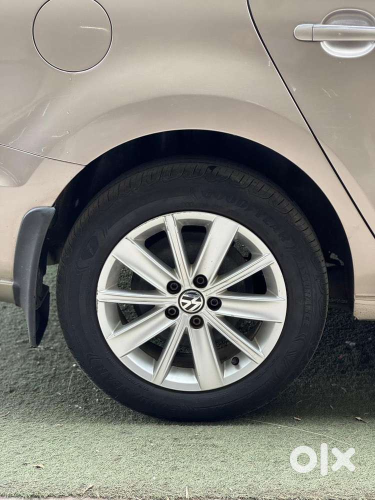 Volkswagen Vento 2010-2013 Petrol Highline At, 2017, Petrol