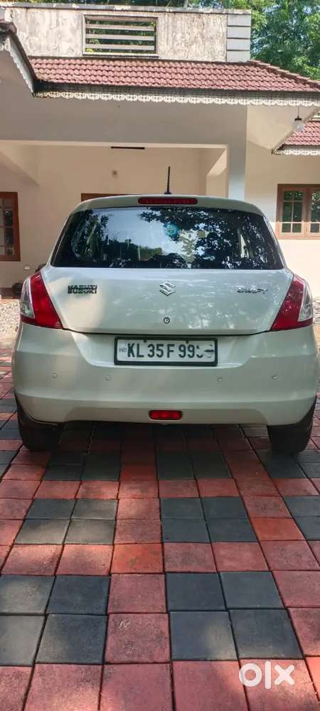 Maruti Suzuki Swift 2015 Petrol 109000 Km Driven