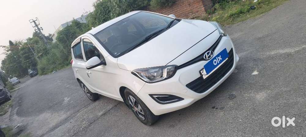 Hyundai I20 Magna 1.2 Vtvt, 2013, Petrol