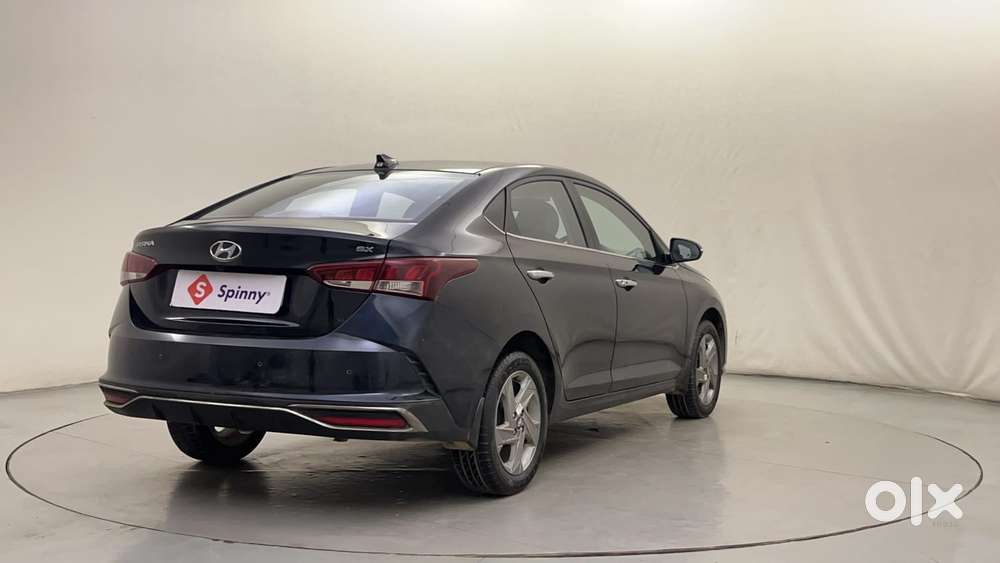 Hyundai Verna 1.5 Sx (o) Vtvt Ivt, 2022, Petrol