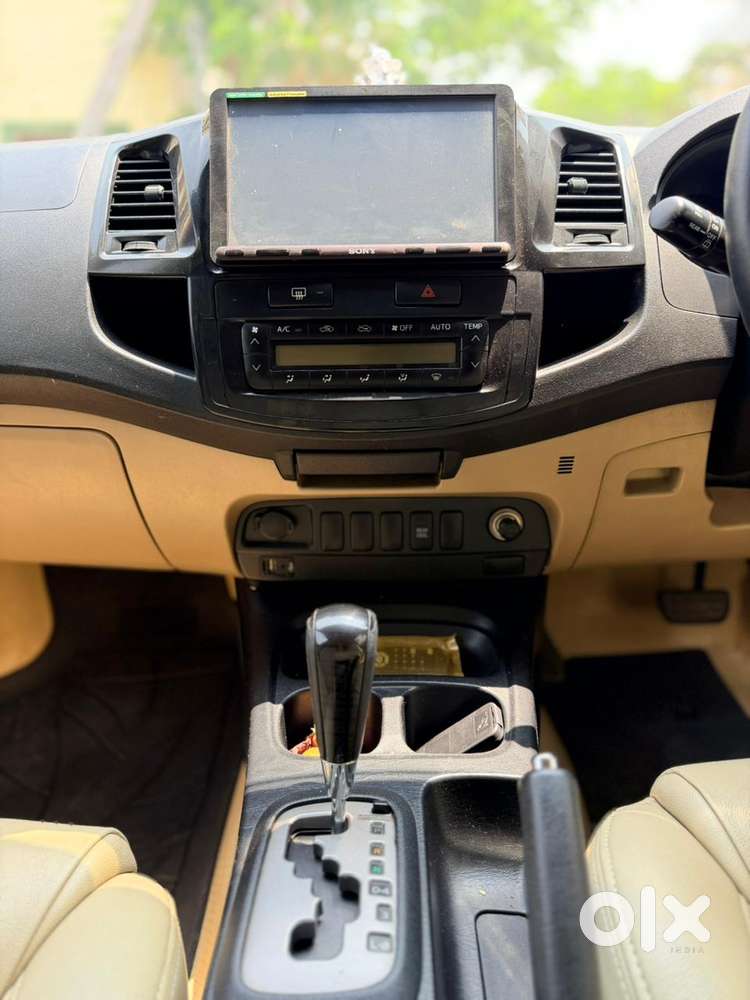 Toyota Fortuner 3.0 4x2 Automatic, 2014, Diesel