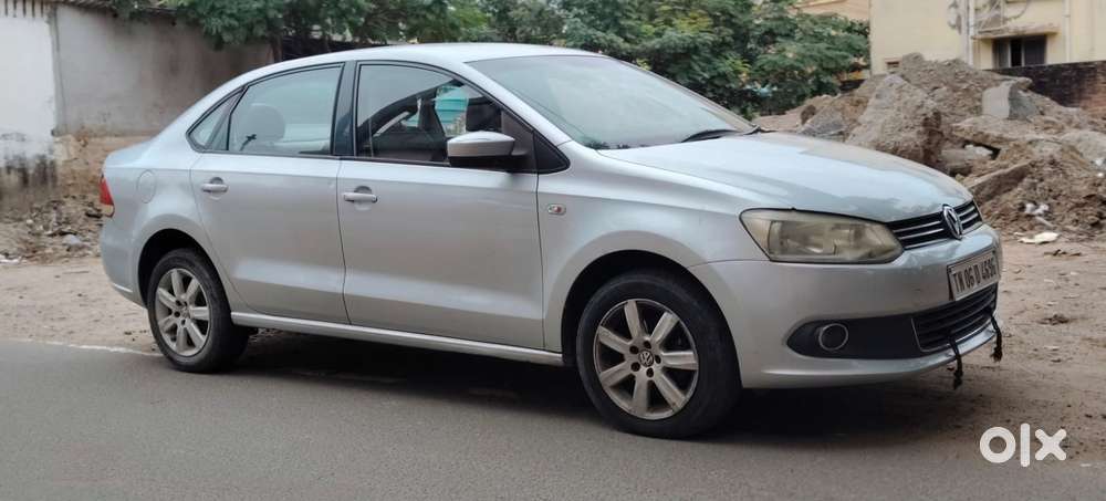 Volkswagen Vento 2010-2013 Petrol Highline, 2011, Petrol